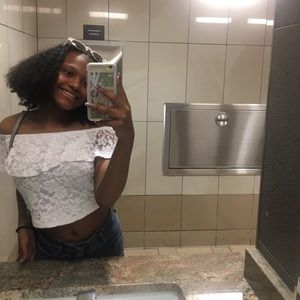 Meet your Posher, Bria